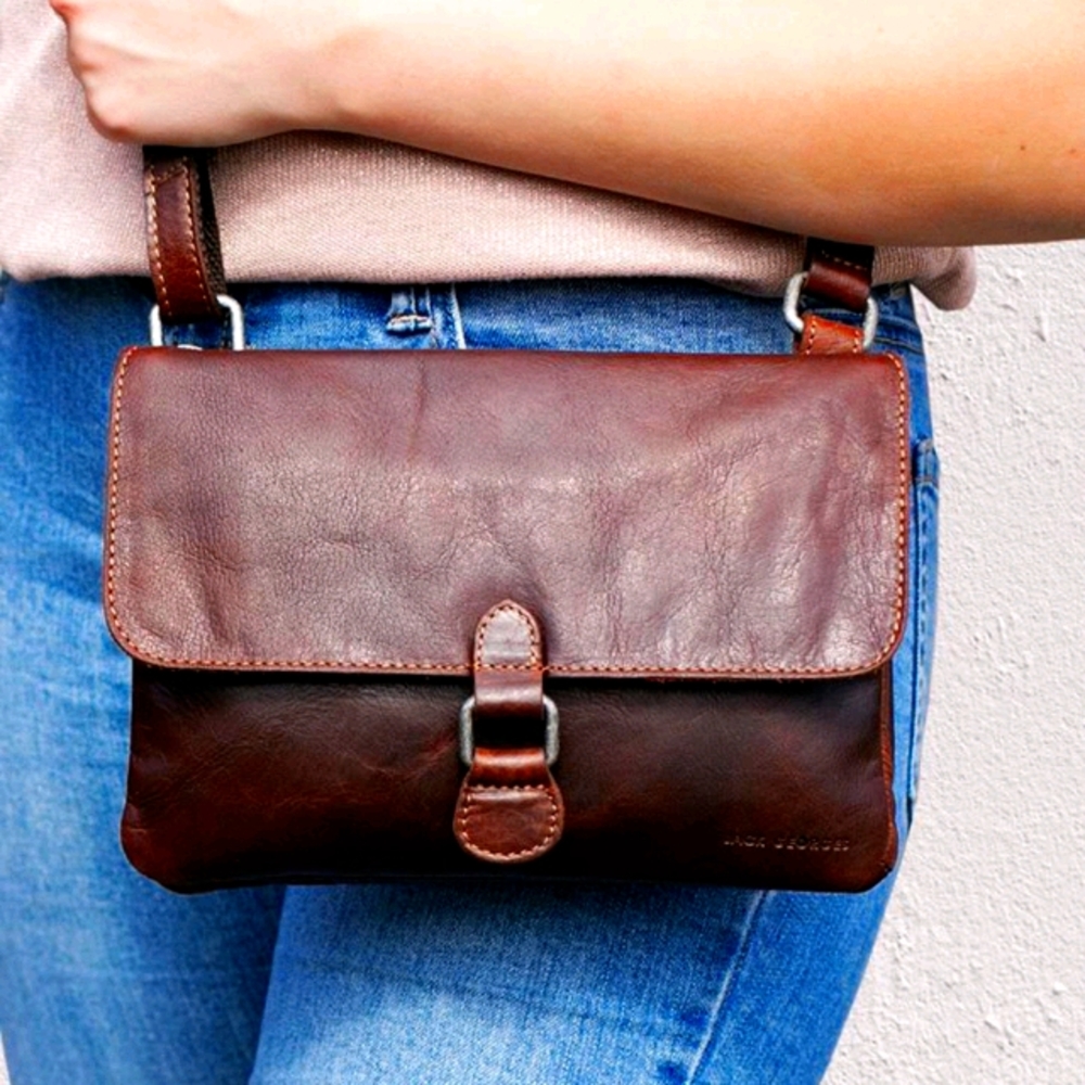 Jack Georges Voyager #7672 Crossbody